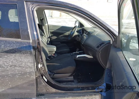 2014 Mitsubishi Outlander Sport Es z USA, uszkodzony, nr VIN 4A4AR3AU2EE019620